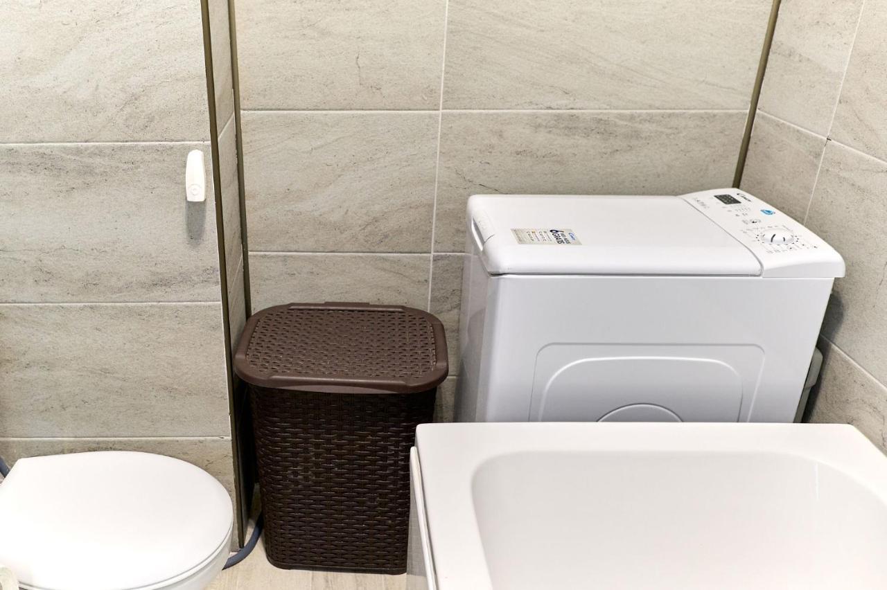 Glamour Red Apartment 22 In Spa Pool Resort Mamaia Extérieur photo